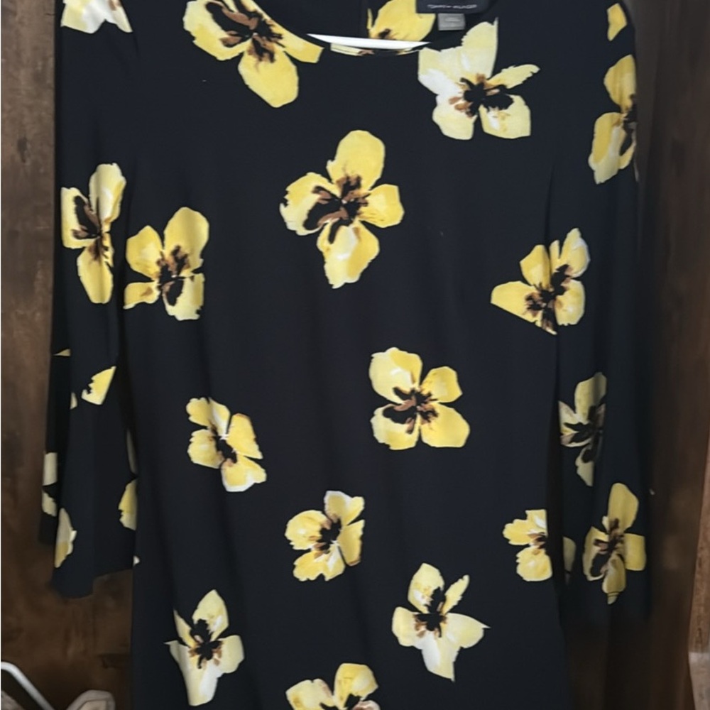 NWT Tommy Hilfiger Flower Black and Yellow Dress